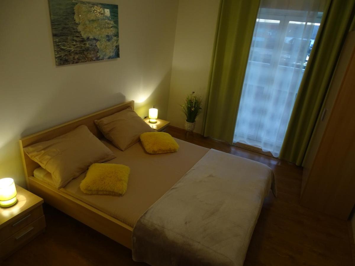 Apartments Sime Dinjiška エクステリア 写真