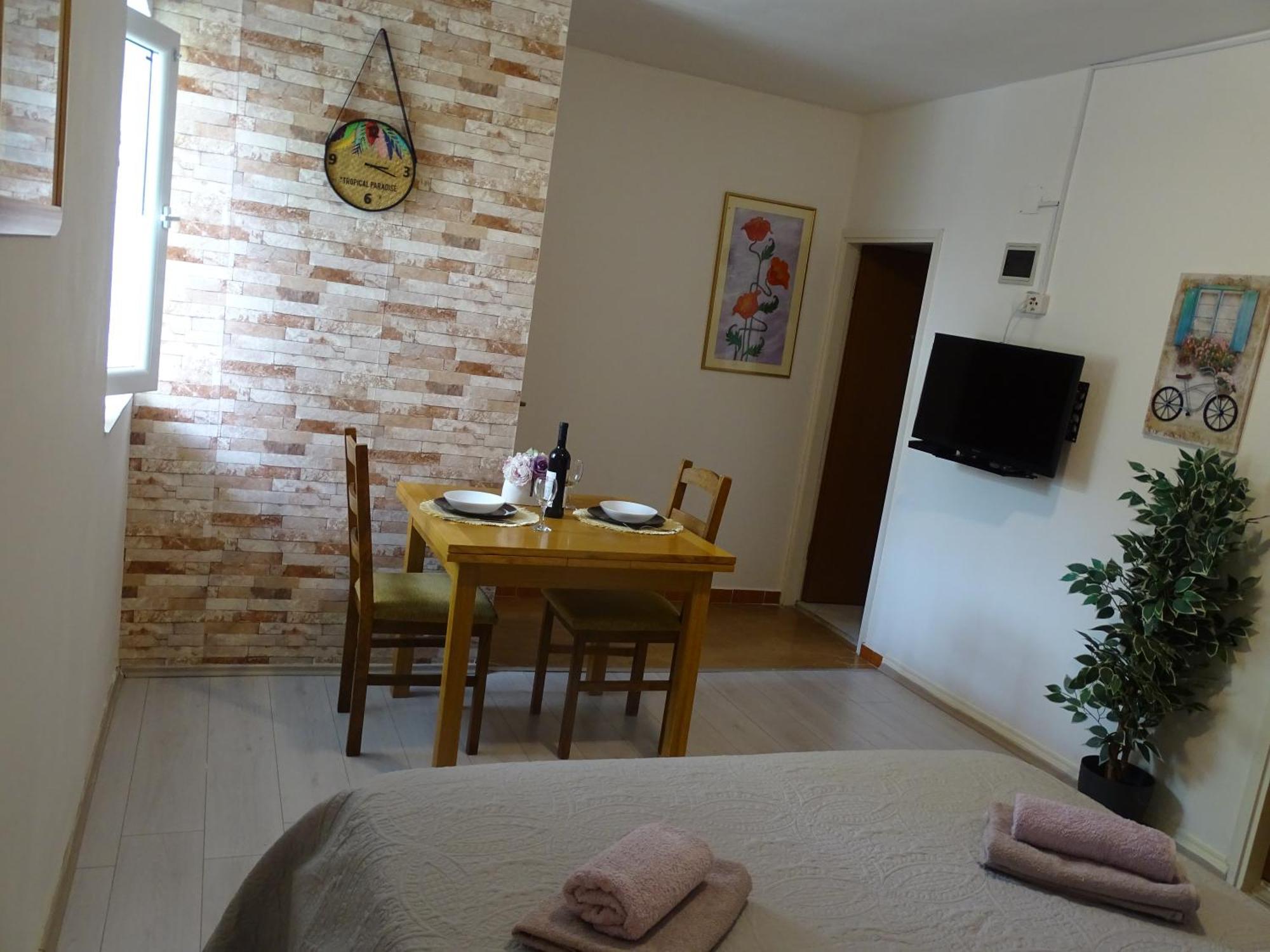 Apartments Sime Dinjiška エクステリア 写真
